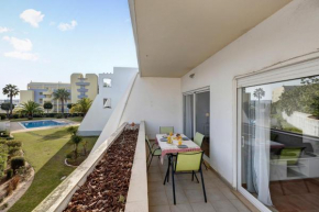 Henris apartment